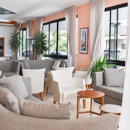 Hotel Universal 3*
